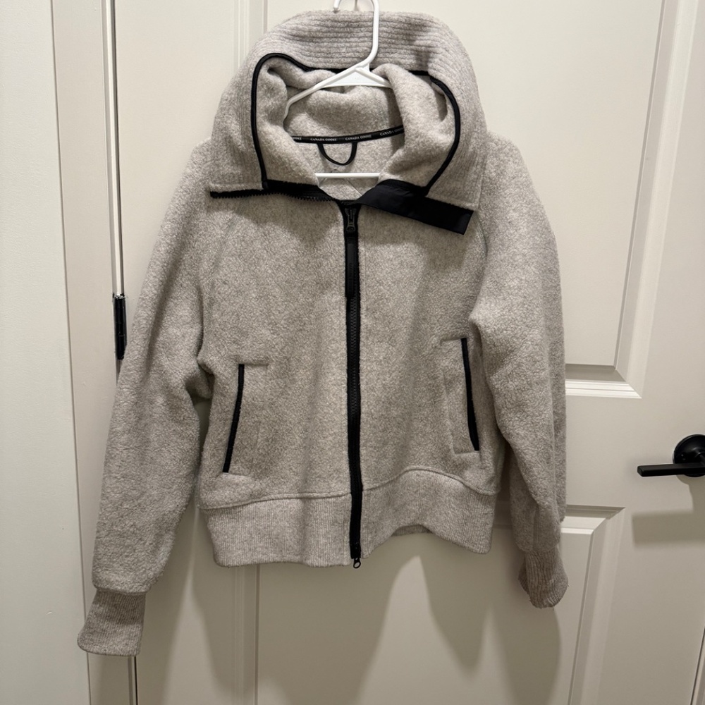 Canada Goose Chilliwack fleece bomber jacket Size Medium - Picture 3 of 7